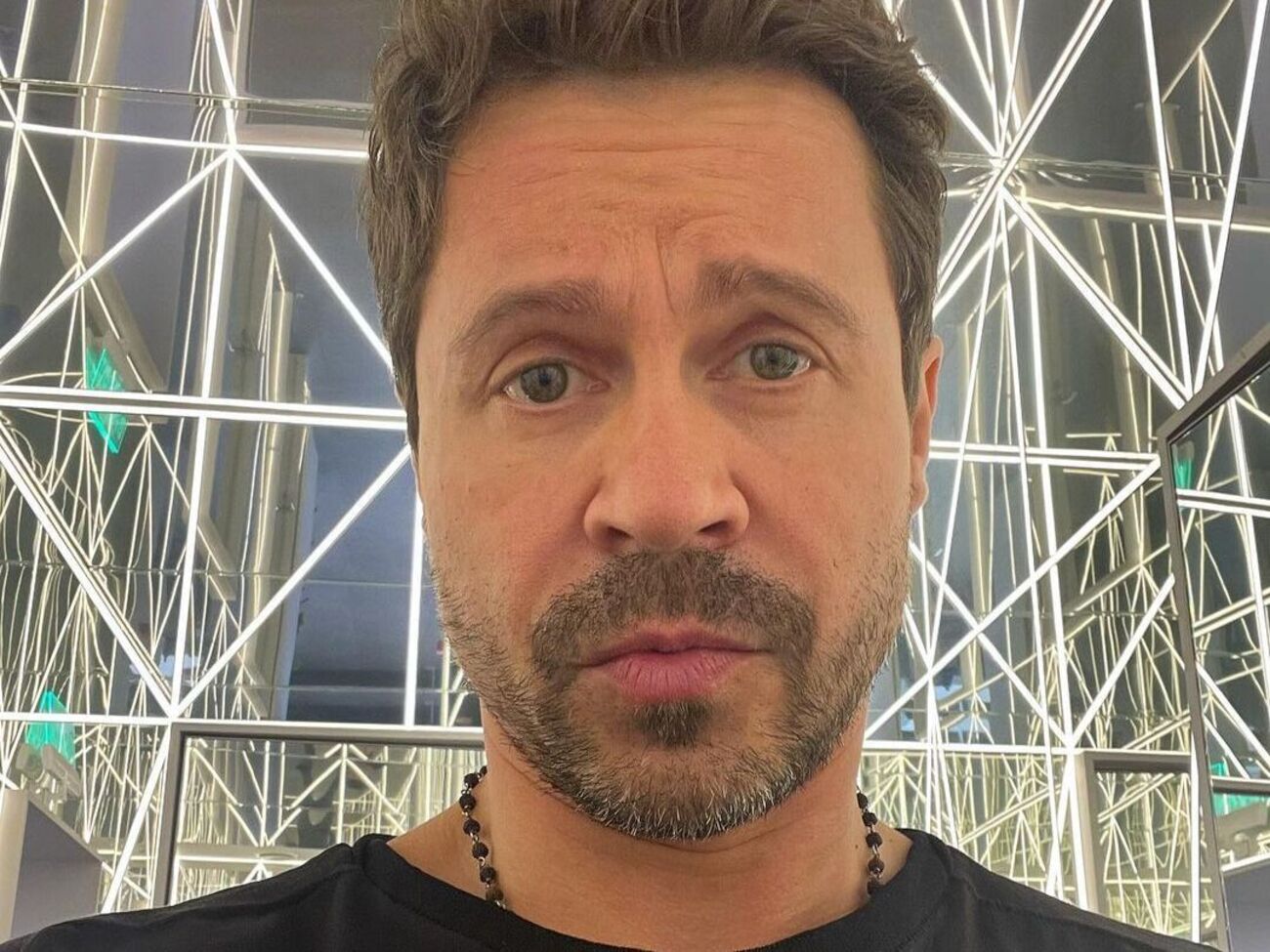 Деревянко в 2007 году снялся в комедии Качанова "Неваляшка" в главной роли боксера Вани Жукова