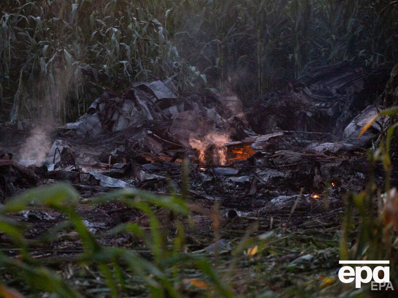 Украинский транспортный самолет Ан-12 разбился в Греции ночью 17 июля