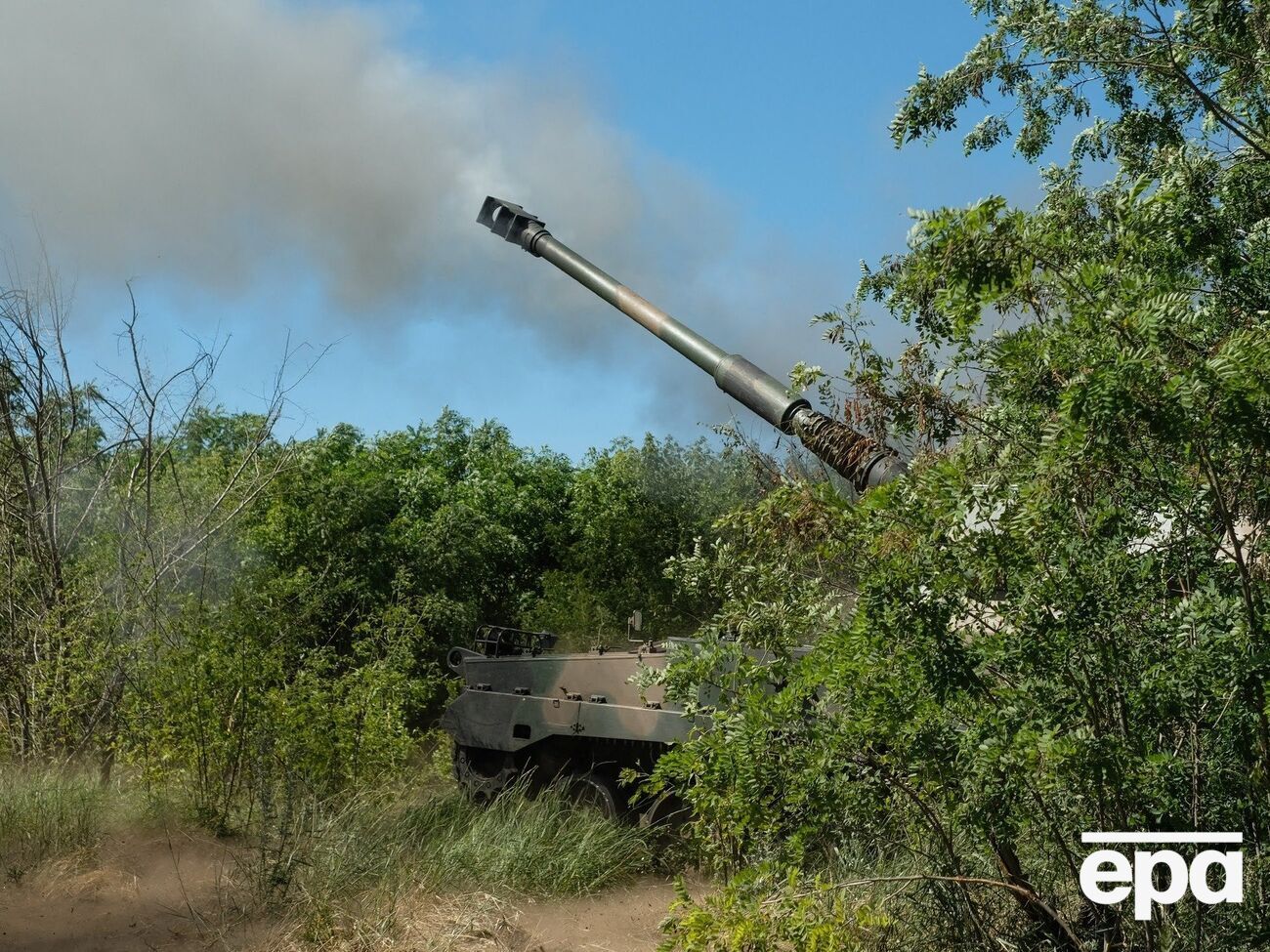 Согласно сообщению Генштаба, на юге Украины обе стороны ведут артиллерийские обстрелы