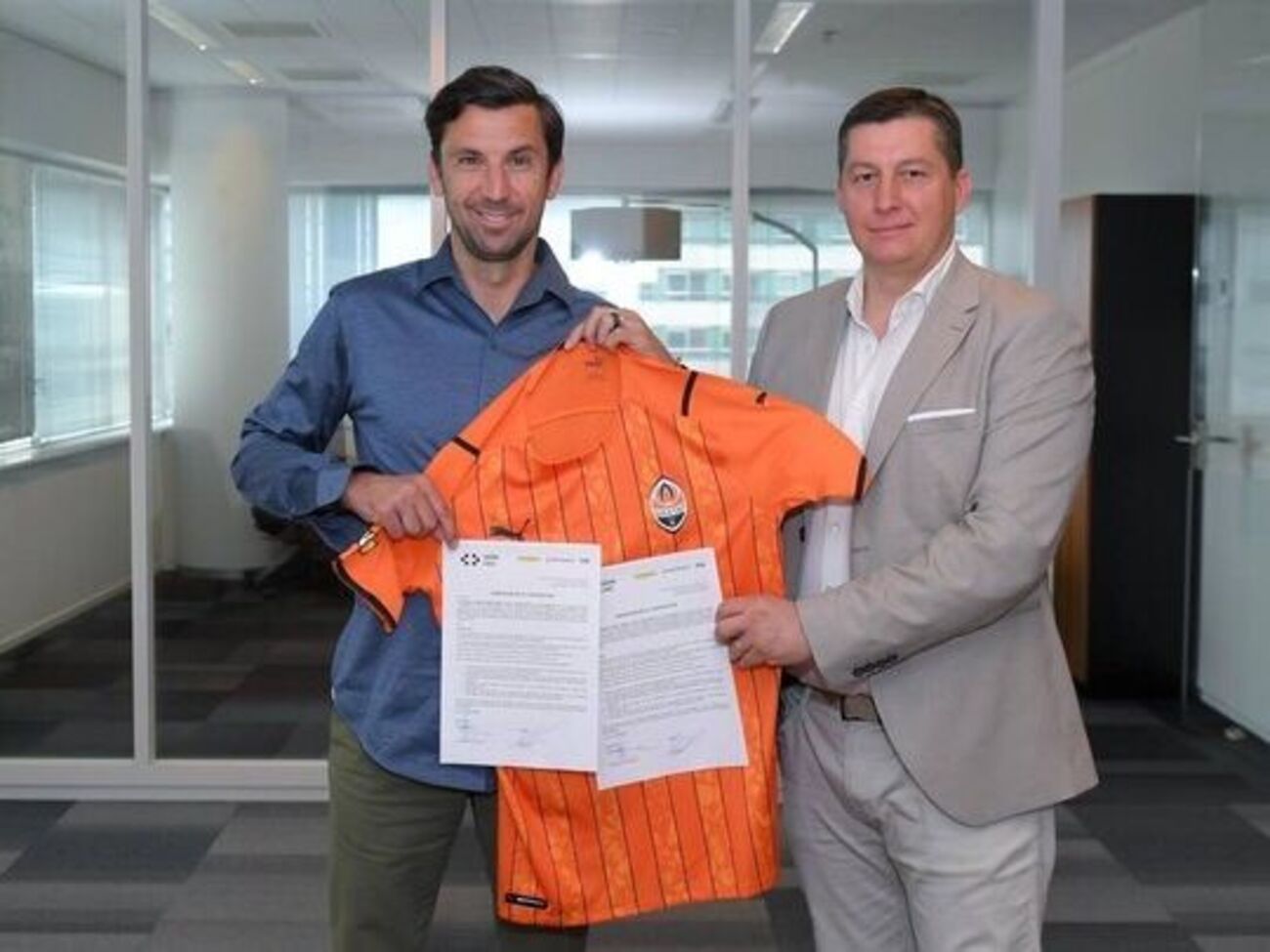 Срна в Амстердаме подписал меморандум о сотрудничестве с представителями гуманитарного проекта "Спасаем жизнь"