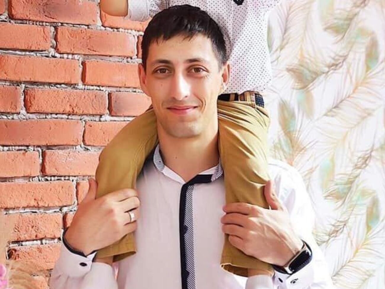 Асан Ахтемов сообщил, что электроток ему пускали через уши