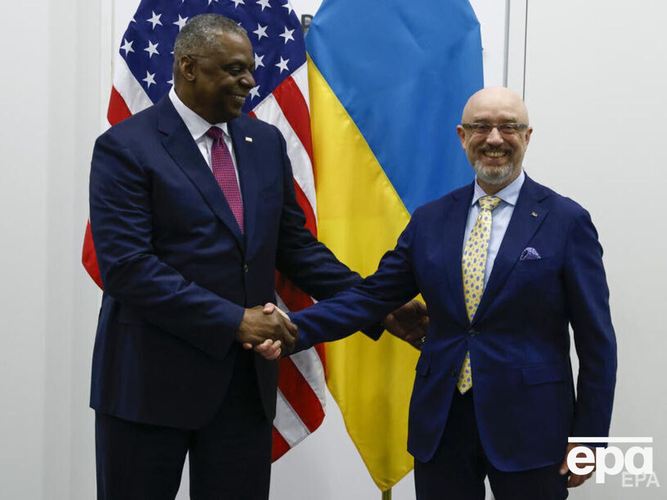 Остин и Резников говорили о поставках оружия Украине