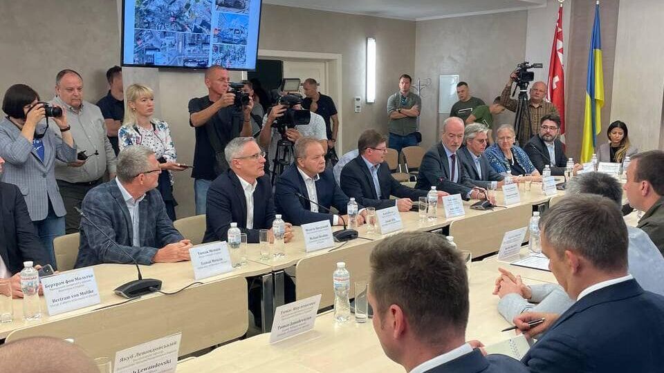 В Винницу приехала делегация иностранных дипломатов