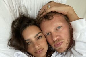 Ратаковски вышла замуж за Бир-Маккларда в феврале 2018 года