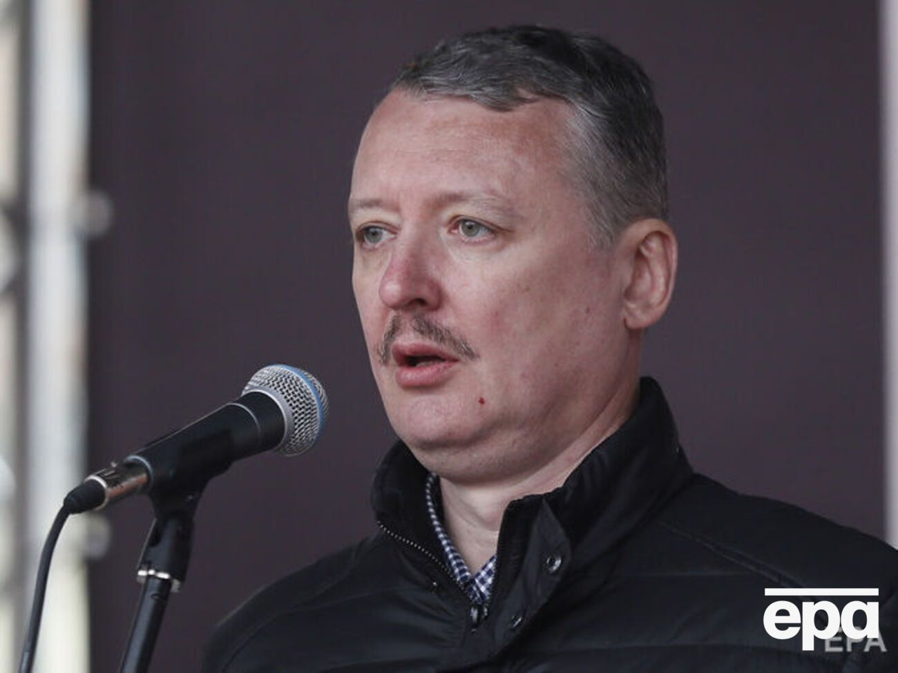 За документами Гіркін був Руновим, стверджують журналісти