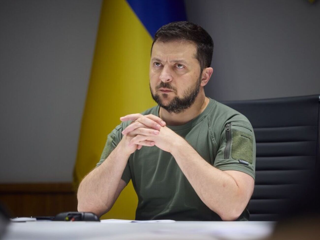 Зеленський: Не можна сказати: "Я готовий бути посередником". Посередником у чому? Посередником у війні? Між ким та ким? Тут війна не між Росією та Україною, а війна Росії проти народу України