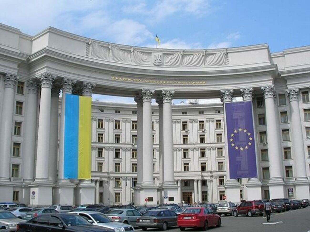У МЗС України просять Китай не політизувати розв'язану Росією війну