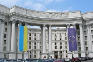 У МЗС України просять Китай не політизувати розв'язану Росією війну