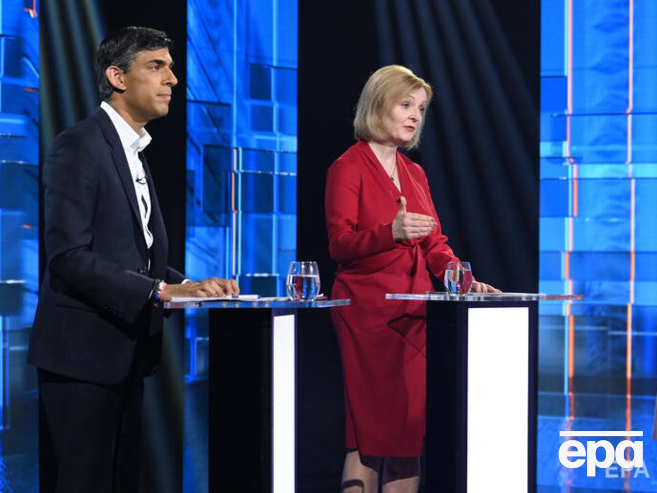 Консервативную партию Великобритании возглавит Сунак либо Трасс