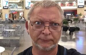 Куваев: Все деятели искусства, находящиеся на территории России, тщательно пытались промолчать, но в какой-то момент даже молчание стало геройским актом