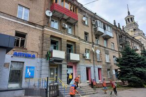 Люди из-за обстрелов оккупантами Никополя массово покидают город, отмечают СМИ
