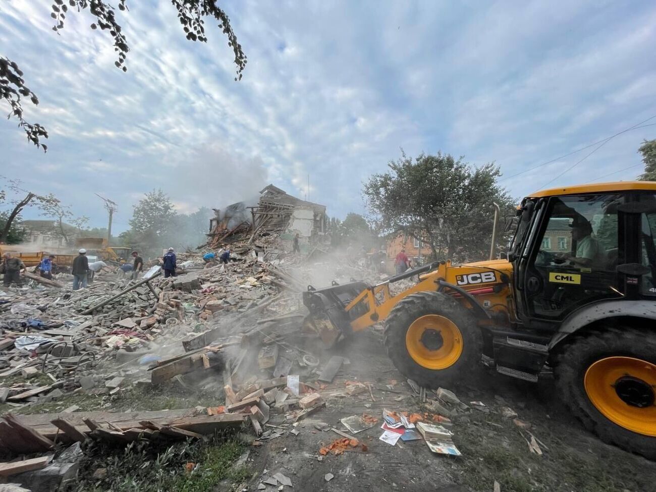 Загарбники ведуть обстріли населених пунктів Харківської області зі ствольної та реактивної артилерії