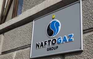 В мае абоненты заплатили газсбытам, а только через месяц "Нафтогаз" объявил, что с 1 мая 8,8 млн домохозяйств обслуживаются поставщиком "последней надежды", пишет "Главком"