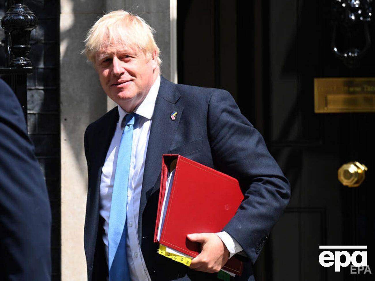 Джонсон порадив своєму наступникові на посаді прем'єра "триматися ближче до американців і захищати українців"