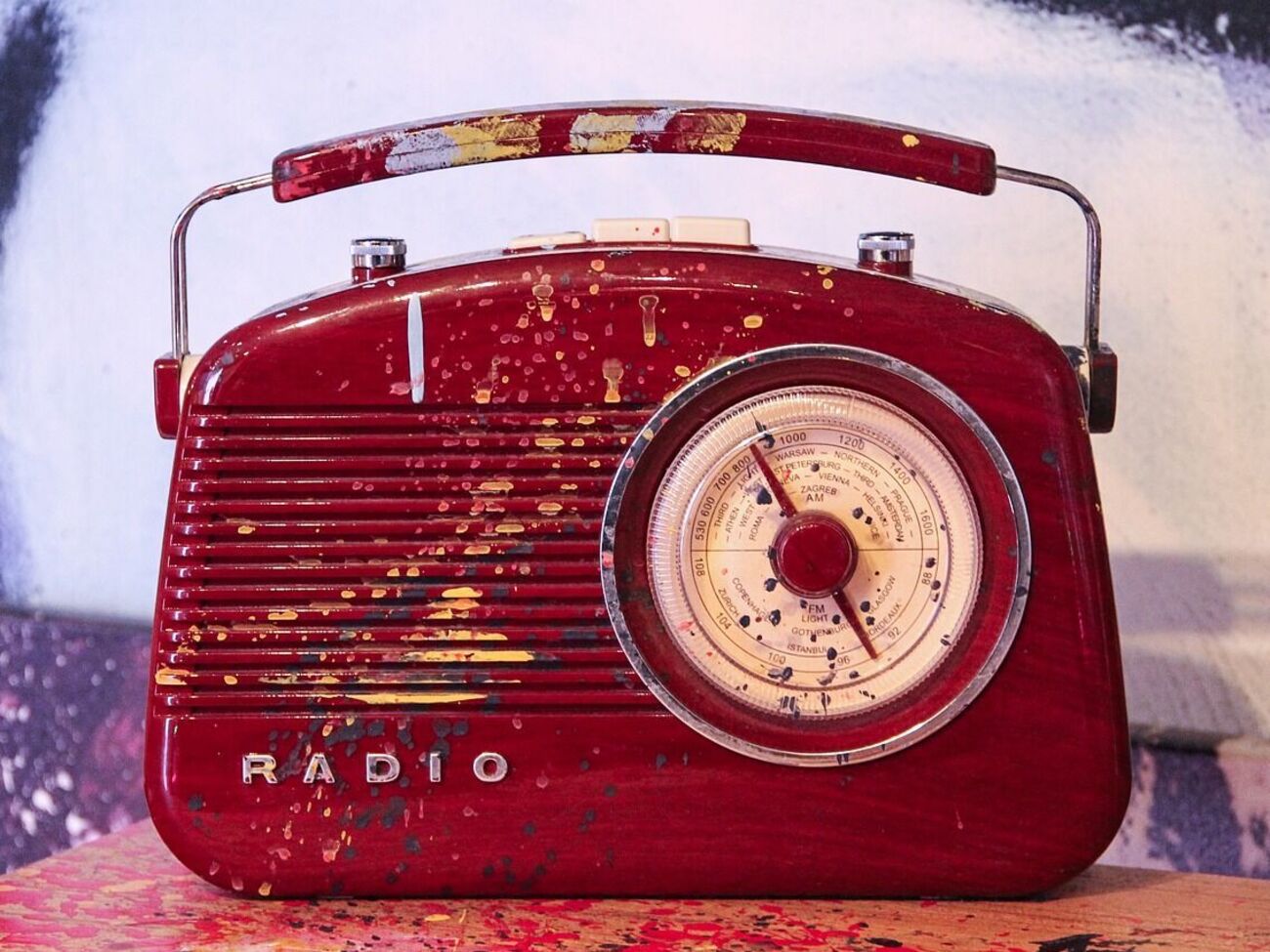 Владелец радиостанций сообщил о кибератаке на серверы