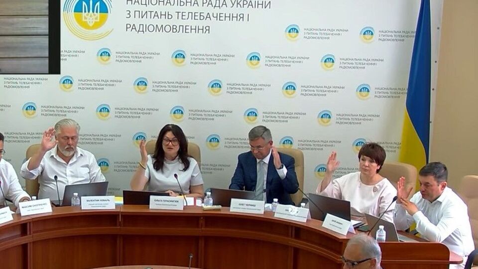 Регулятор отметил, что лицензиаты сами попросили ликвидировать их лицензии