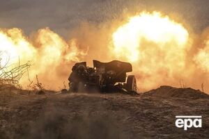 Українські військові і далі стримують навалу російських окупантів