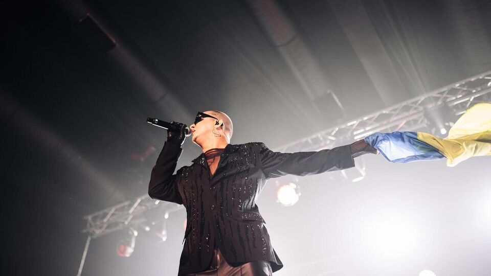 Melovin після повномасштабного вторгнення РФ в Україну виступає із благодійними концертами