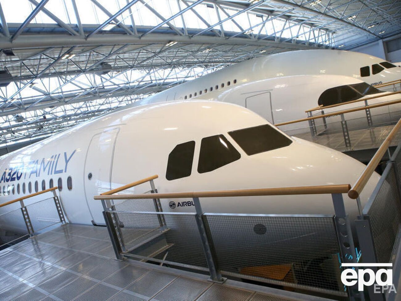 Airbus закуповує у Росії приблизно 65% титану