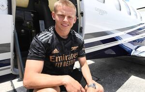 Зинченко прилетел в Орландо (Флорида, США), где лондонский "Арсенал" готовится к сезону