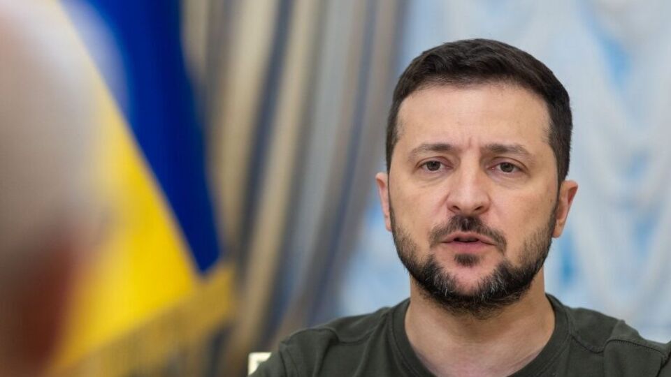Украина не может быть страной, где есть "замороженная" война, отметил Зеленский