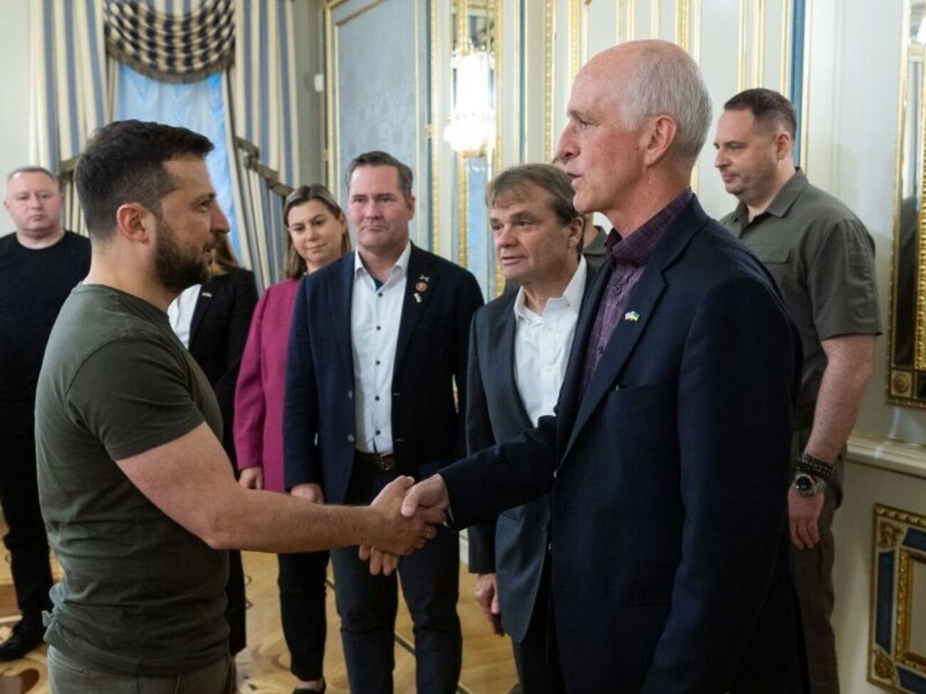 Зеленський провів зустріч із делегацією Палати представників США на чолі з Адамом Смітом