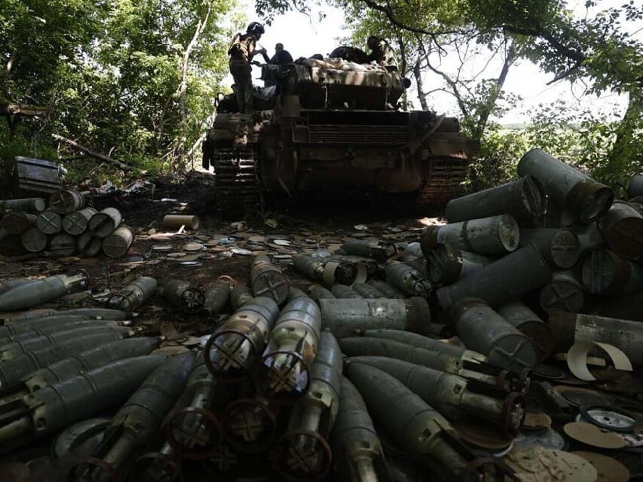 Украинские военные продолжают отбивать атаки врага