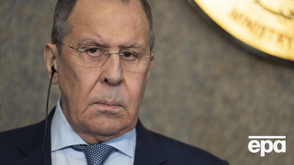 Лавров заявил, что РФ "поможет украинскому народу избавиться от режима, абсолютно антинародного и антиисторического"