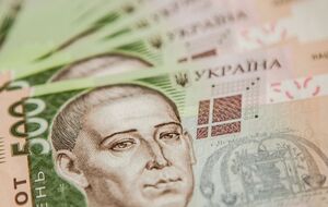 Окупанти планують поступово вивести гривню на тимчасово захоплених територіях Херсонської області