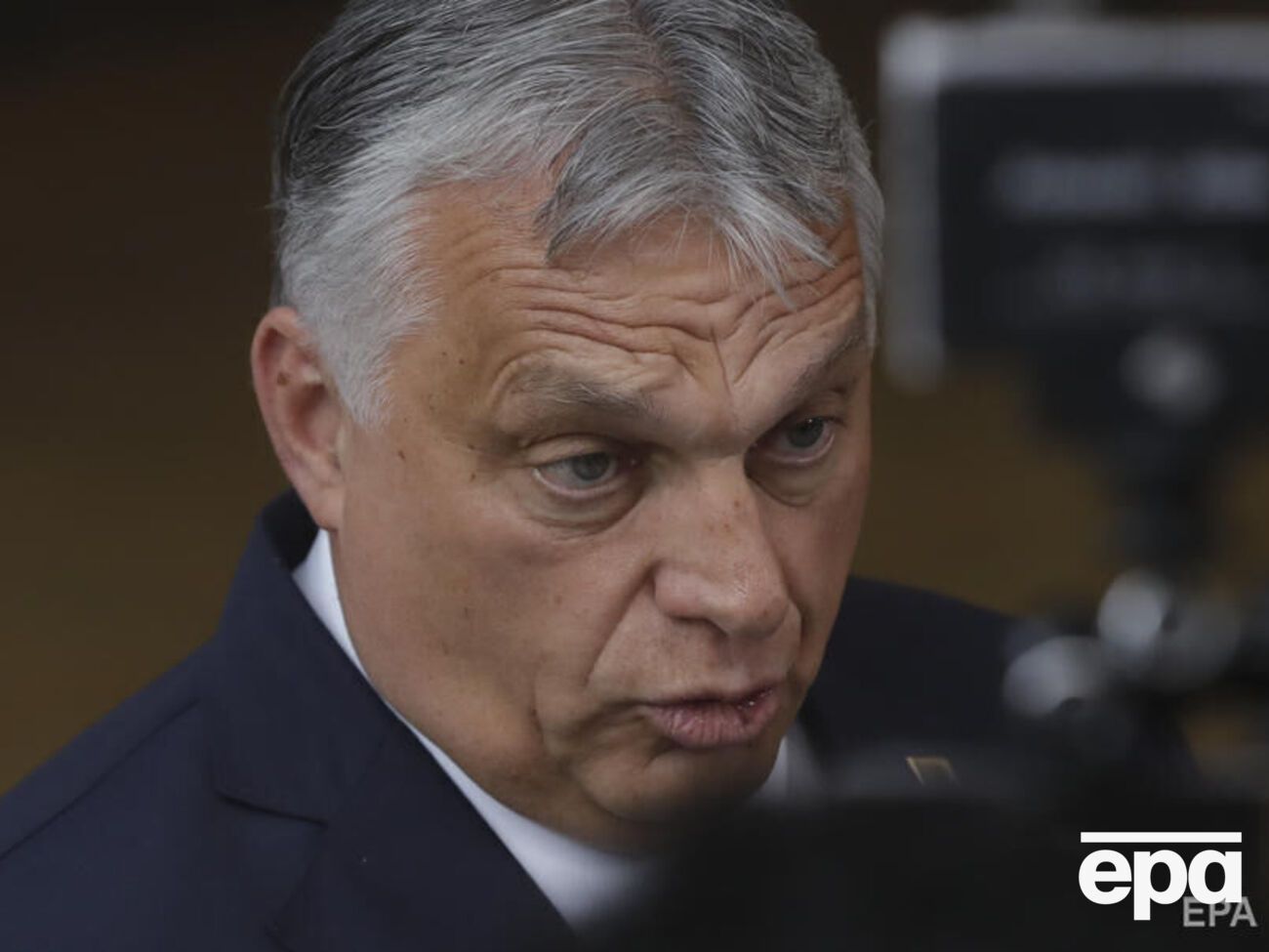 Орбан сказал, что Запад "расколот надвое", а страны, где происходит "смешивание" населения, "больше не являются нациями"