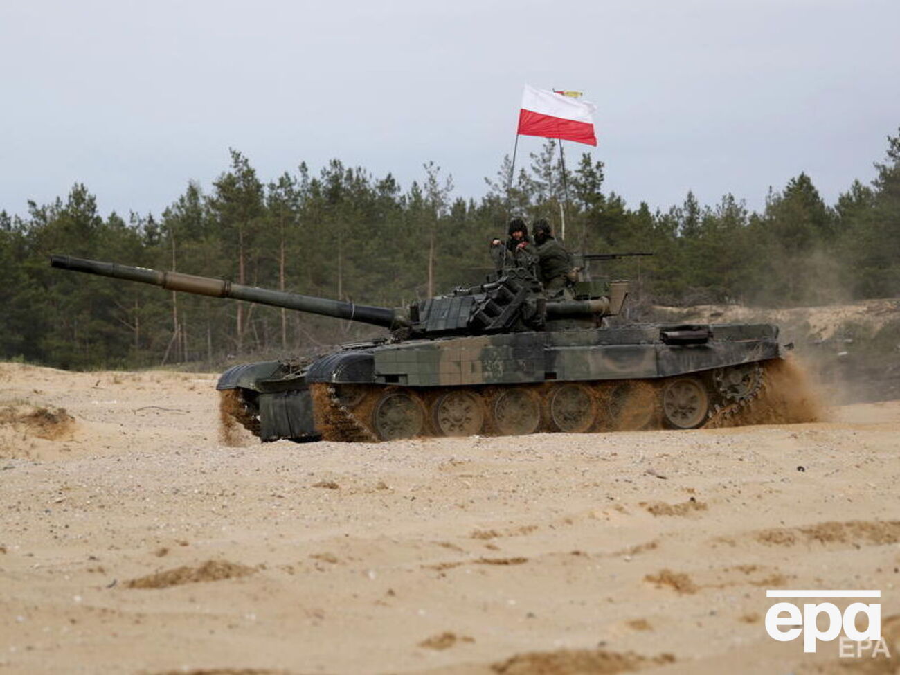 PT-91 Twardy&nbsp;&ndash; це польська модифікація радянського Т-72. На фото цей танк&nbsp;&ndash; на навчаннях у Латвії