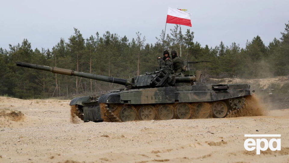 PT-91 Twardy – это польская модификация советского Т-72. На фото этот танк – на учениях в Латвии