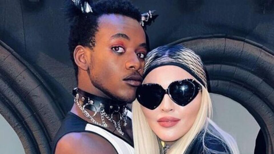 Мадонна поделилась домашним видео с участием приемных детей