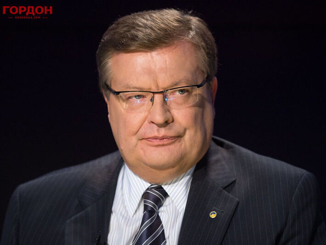 Грищенко был главой МИД в правительстве, которое возглавлял Азаров. По данным следствия, он, а также Лавринович одобрили Харьковские соглашения без фактического рассмотрения и без замечаний