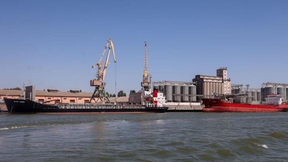 Проход судов через устье Быстрое для экспорта украинского зерна открыли 9 июля