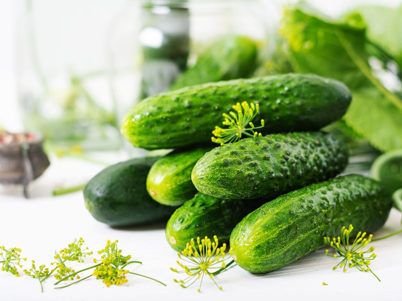 На літрову банку знадобиться 400 г огірків