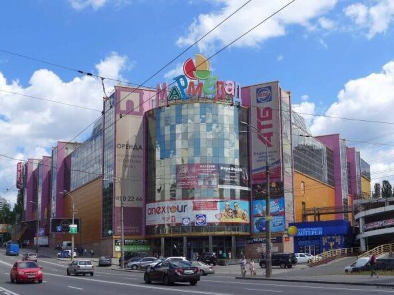Суд заарештував нежитлові приміщення ТРЦ "Мармелад" площею понад 15 тис. м²