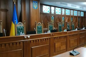 Голову КСУ обирають судді за допомогою таємного голосування