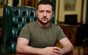 Зеленський: Кожен "освободітєль", який руйнує наше життя, за все відповідатиме