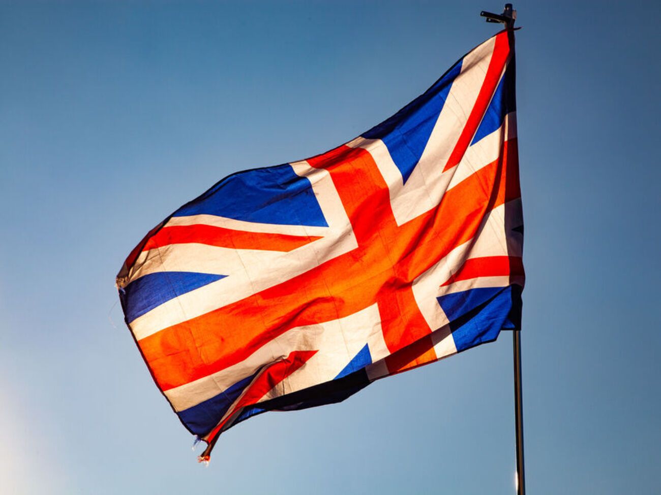 В частности,&nbsp;под санкции Великобритании попали главы граничащих с Украиной регионов России