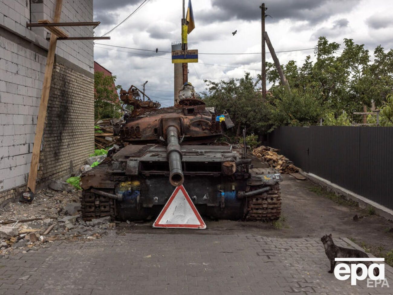 Окупанти втратили в Україні тисячі одиниць бронетехніки