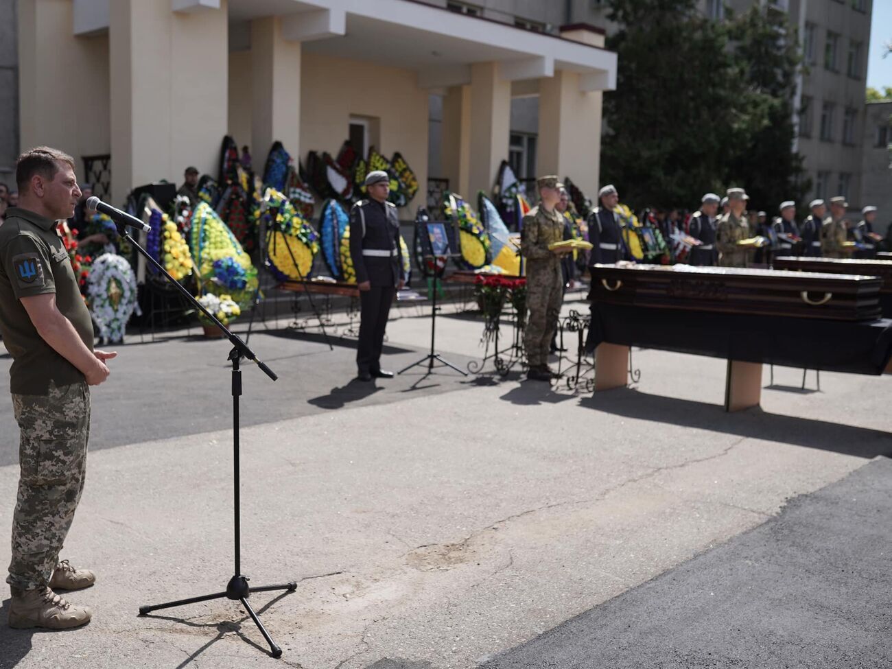 Церемонія прощання відбулася на території Військової академії