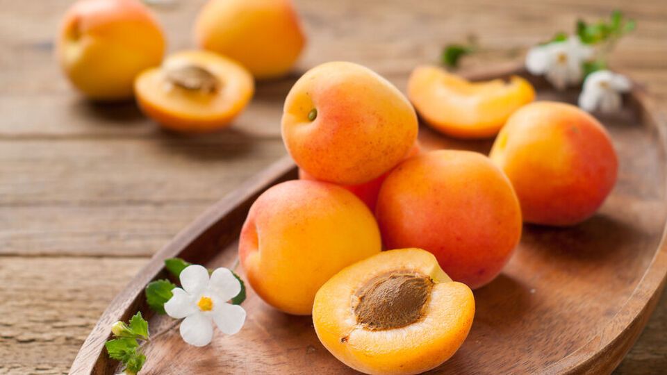 У рецепті Саліванчук використовувала абрикоси, але можна обрати й інші фрукти