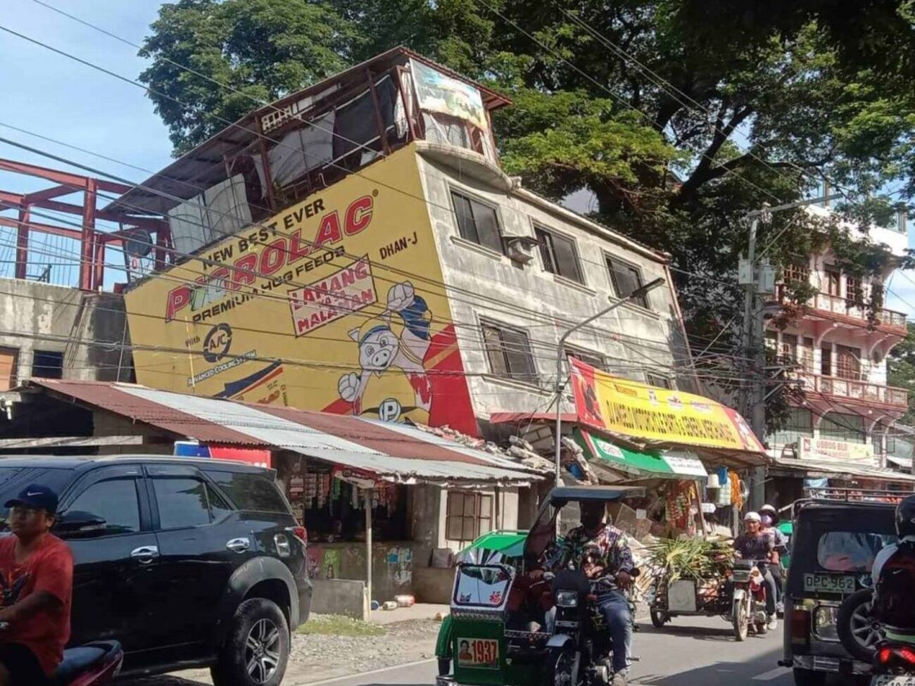 Вследствие землетрясения на Филиппинах погибло четыре человека