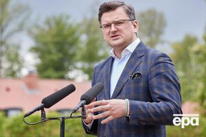 Кулеба говорит, что в ситуации Украины "сколько оружия ни присылай, все равно его будет мало"