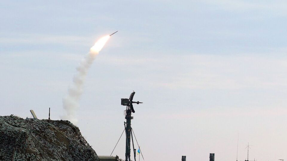 У ЗСУ повідомили про прильоти дев'яти ракет по території Чернігівської області, також працює ППО