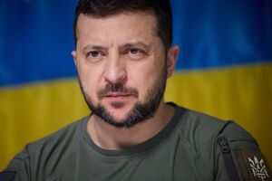 Украину объединяют три государственных символа: флаг, герб и гимн, отметил Зеленский