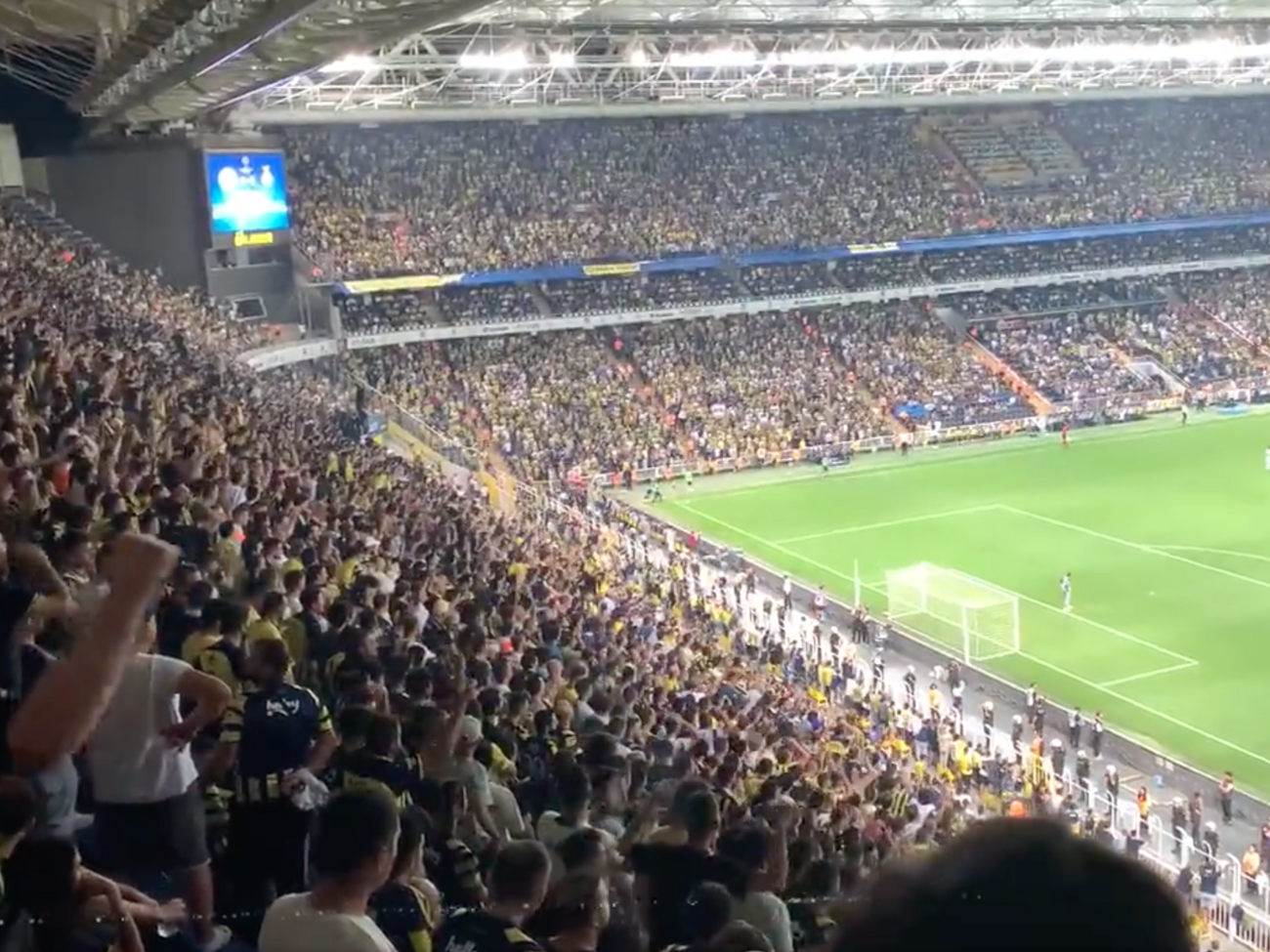 "Динамо" переміг турецький клуб "Фенербахче" з рахунком 2:1