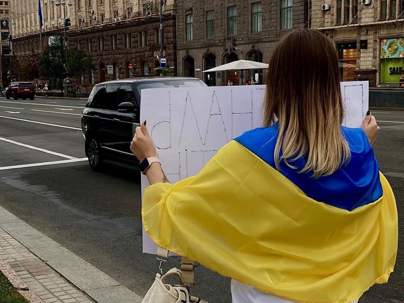 Учасниця акції упізнала себе у ролику, який опублікував Дьомін