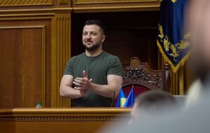 Зеленский: Украинский народ мечтал и мечтает больше всего, чтобы над ним и Украиной не было чужого господства. Пора, чтобы эта мечта навсегда стала реальностью